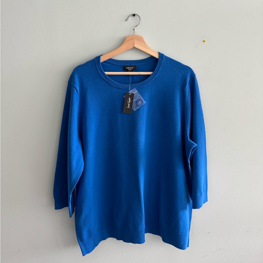 LORD & TAYLOR SWEATER